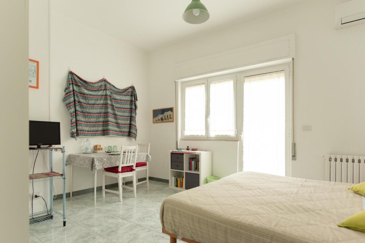Archita Guest House Бари Экстерьер фото